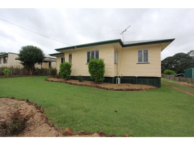 40 Arthur St, Kingaroy QLD 4610