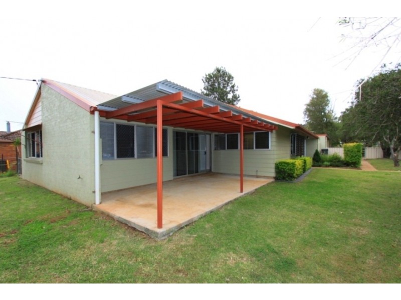 1 Barbara Street, Kingaroy QLD 4610