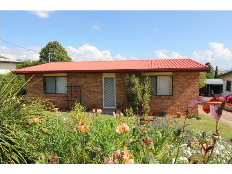 35 Webster St, Kingaroy QLD 4610