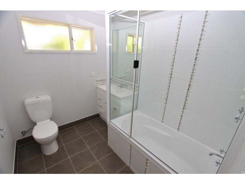 169 Youngman St, Kingaroy QLD 4610