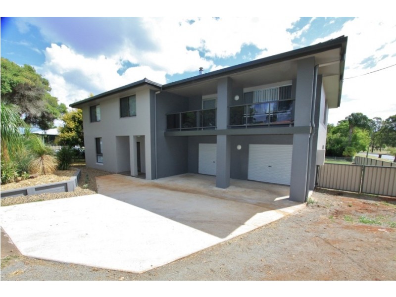 169 Youngman St, Kingaroy QLD 4610