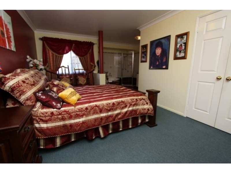 27 Adermann Drive, Kingaroy QLD 4610