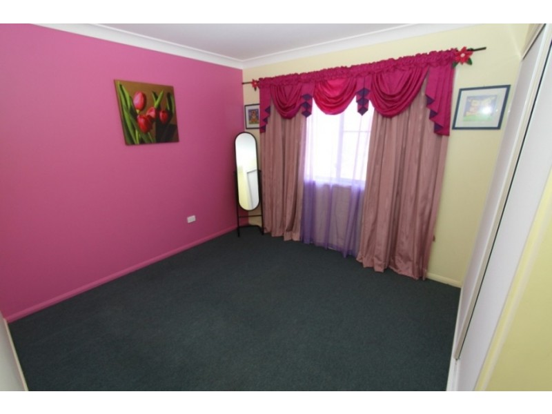 27 Adermann Drive, Kingaroy QLD 4610