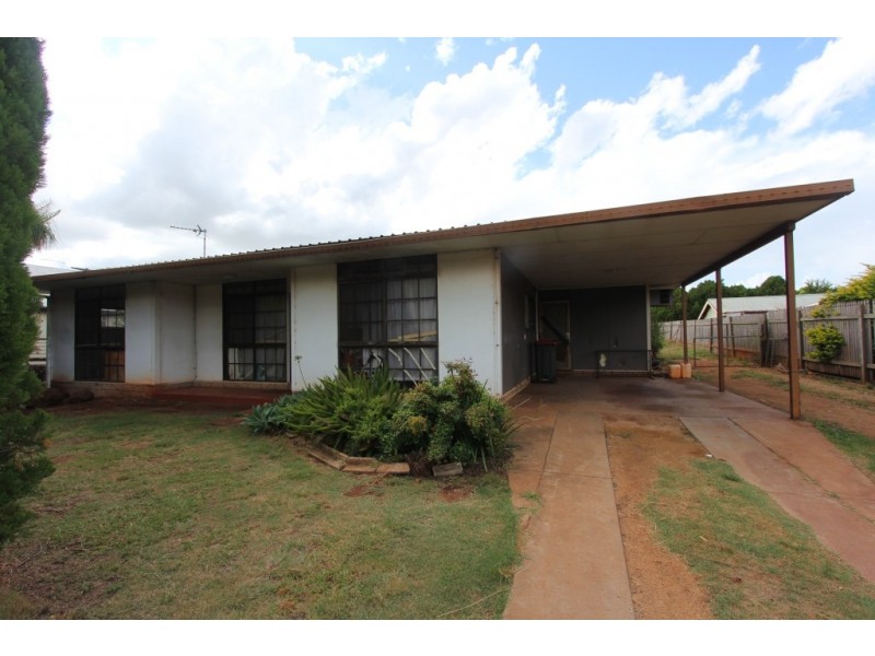 38 Haly Street, Kingaroy QLD 4610