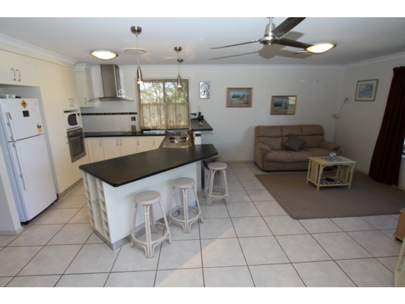 30 Windsor Circle, Kingaroy QLD 4610