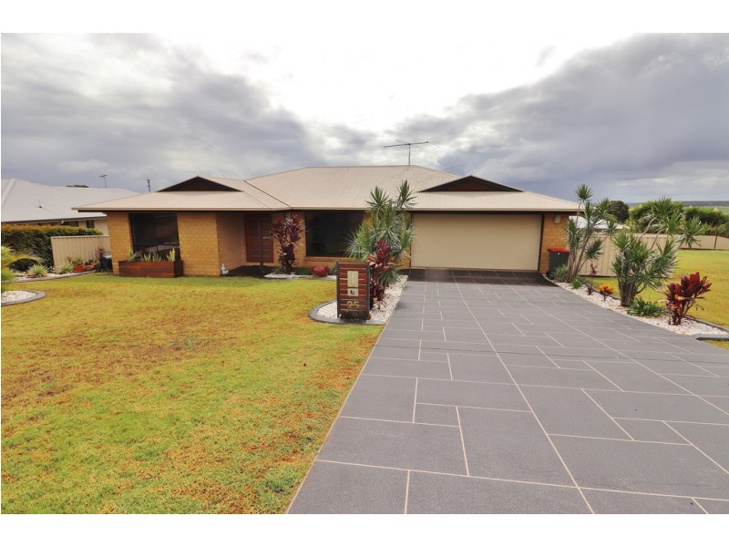 25 Hillview Parade, Kingaroy QLD 4610