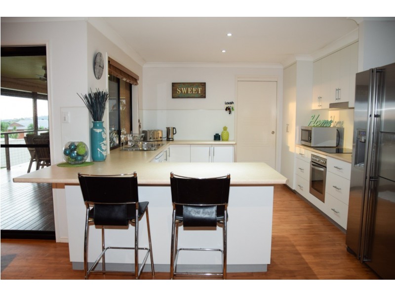 25 Hillview Parade, Kingaroy QLD 4610