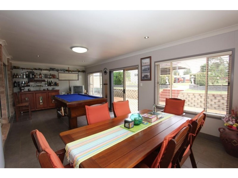 143 Premier Drive, Kingaroy QLD 4610