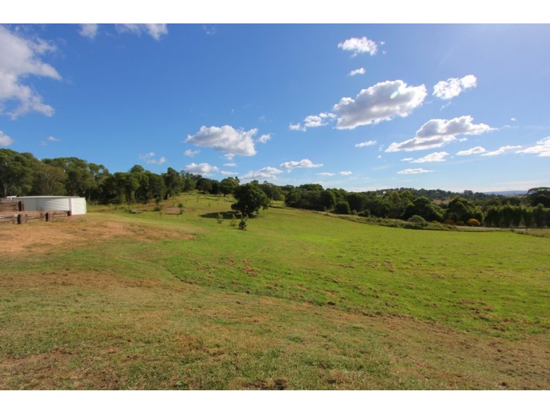 4 South Kerton Rd, Nanango QLD 4615