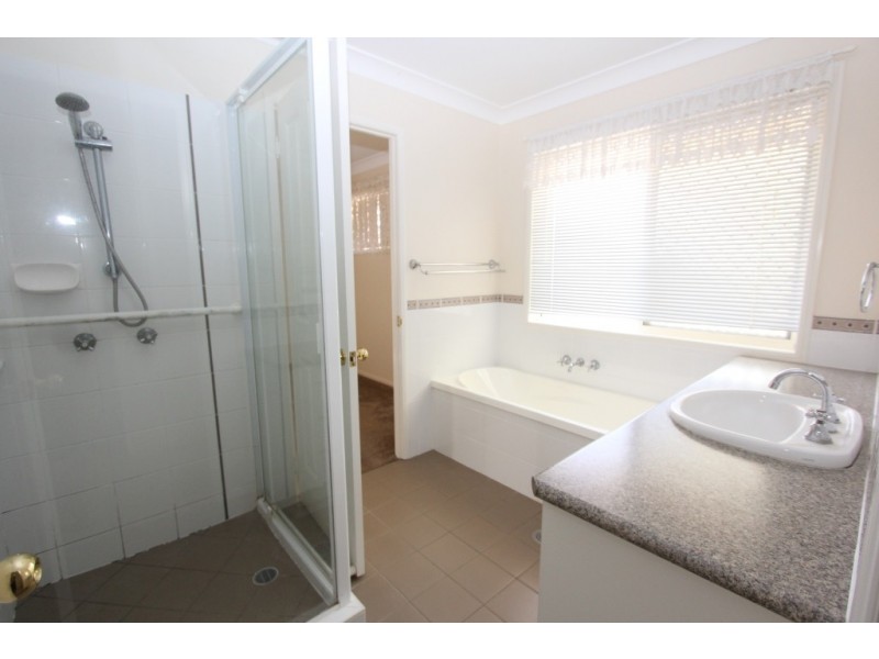 Unit 1, 46 Burnett St, Kingaroy QLD 4610