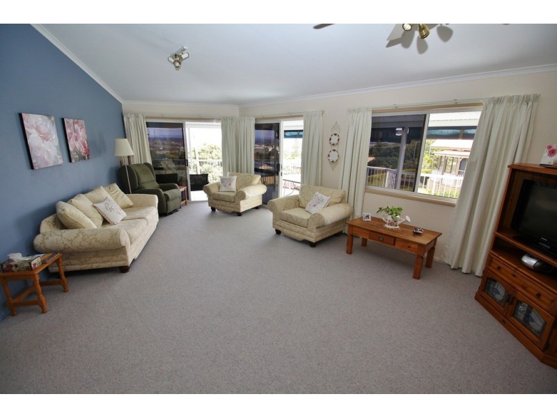 38 Adermann Drive, Kingaroy QLD 4610