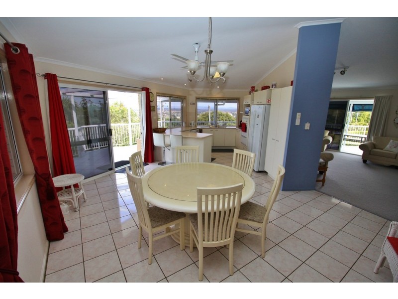 38 Adermann Drive, Kingaroy QLD 4610