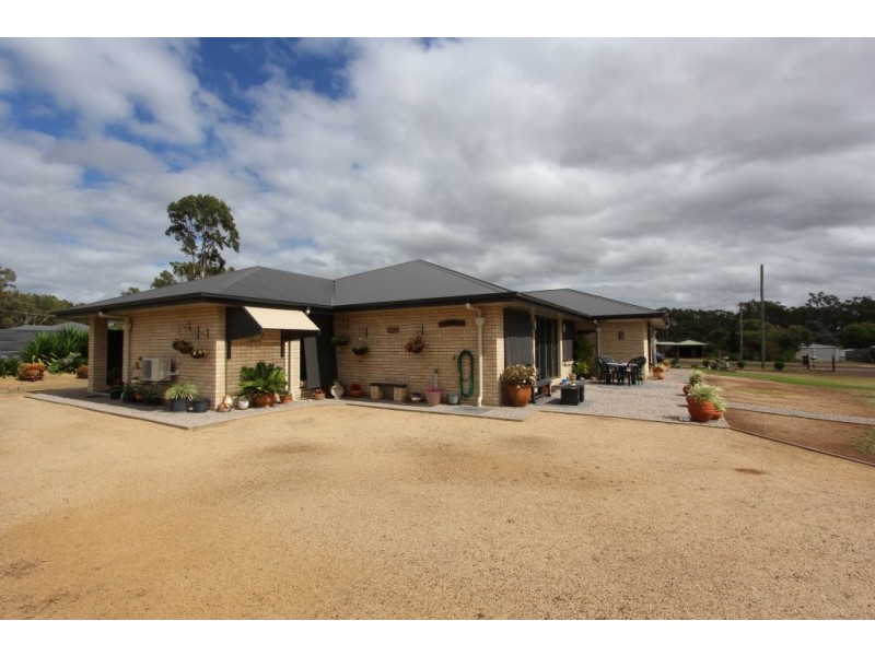 12 to 14 Bethany St, Kingaroy QLD 4610