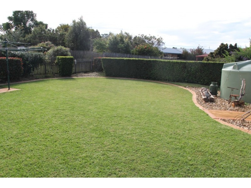 8 Wieden, Kingaroy QLD 4610