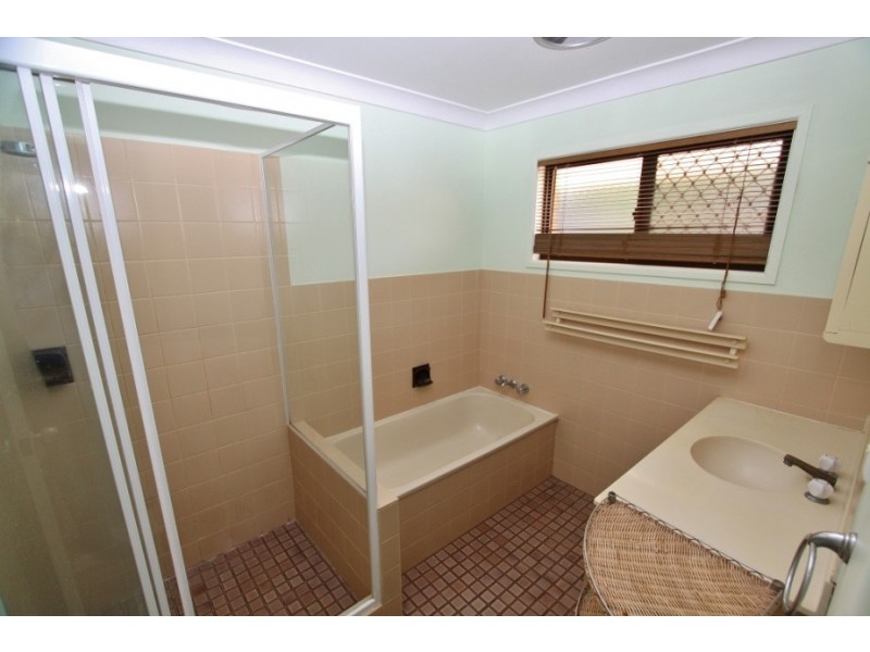 20 Fairview Drive, Kingaroy QLD 4610