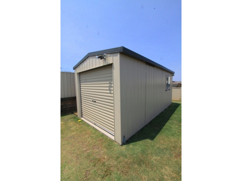 11 Allan Place, Kingaroy QLD 4610