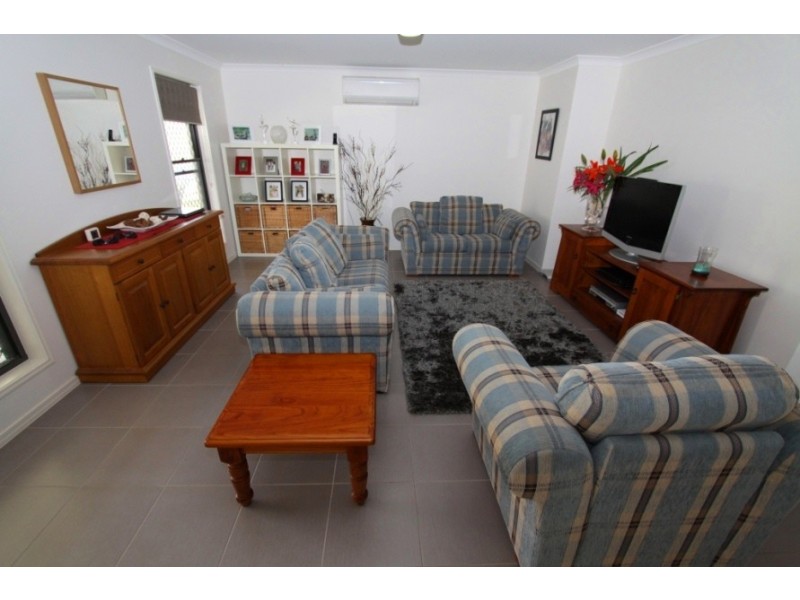 11 Allan Place, Kingaroy QLD 4610