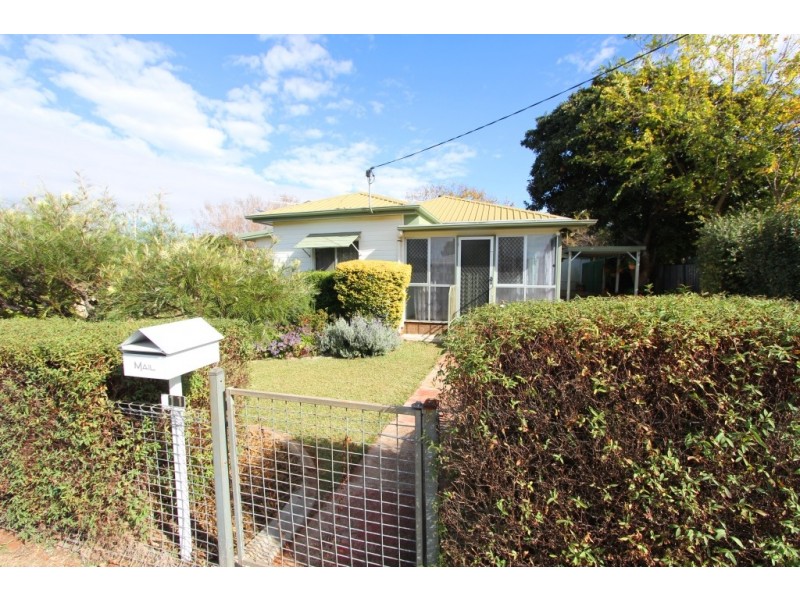 11 Norman St, Kingaroy QLD 4610