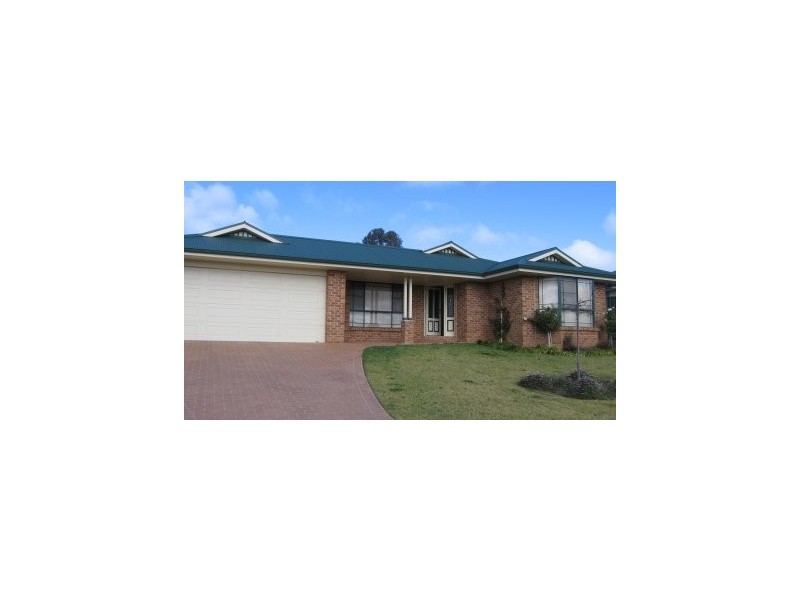 5 BASKERVILLE DRIVE, Mudgee NSW 2850