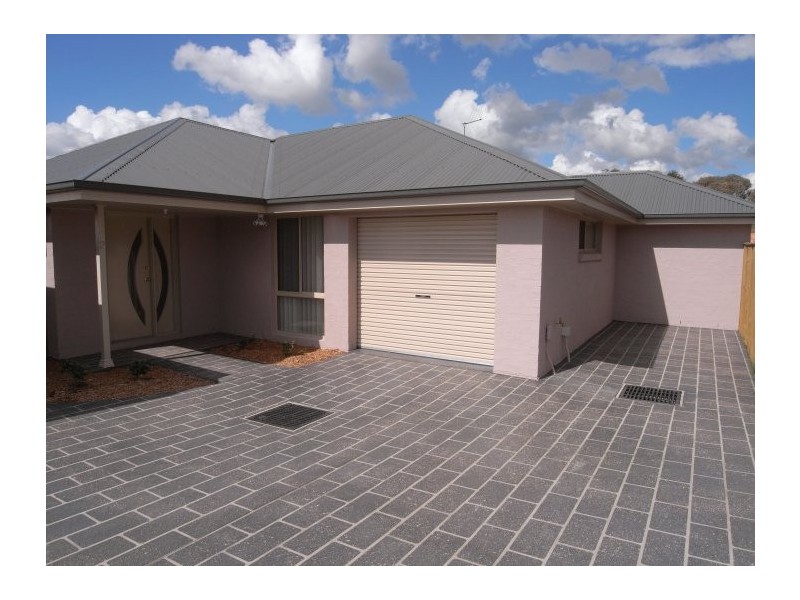 2 / 18 Bellevue Road, Mudgee NSW 2850