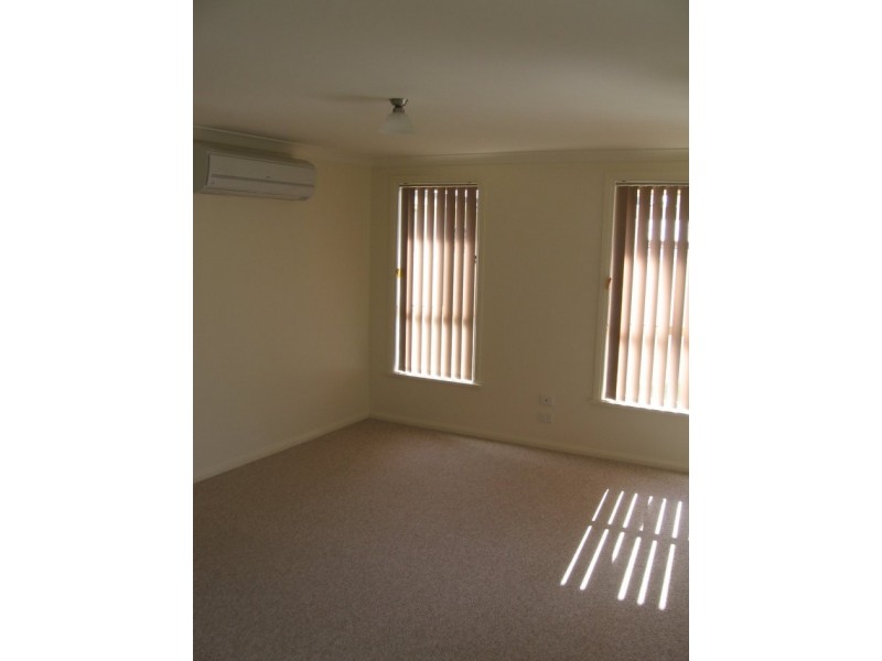 2 / 5 THOMAS CLARK PLACE, Mudgee NSW 2850