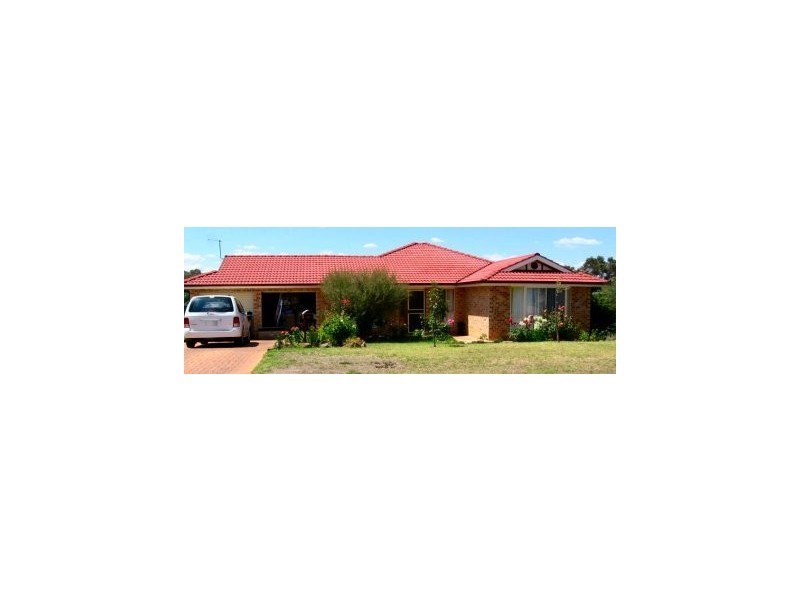 18 WOODSIDE CLOSE, Mudgee NSW 2850
