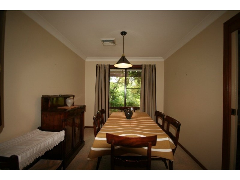 4 FLEETWOOD AVENUE, Mudgee NSW 2850