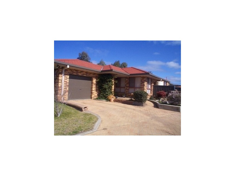 2 LAHY COURT, Mudgee NSW 2850