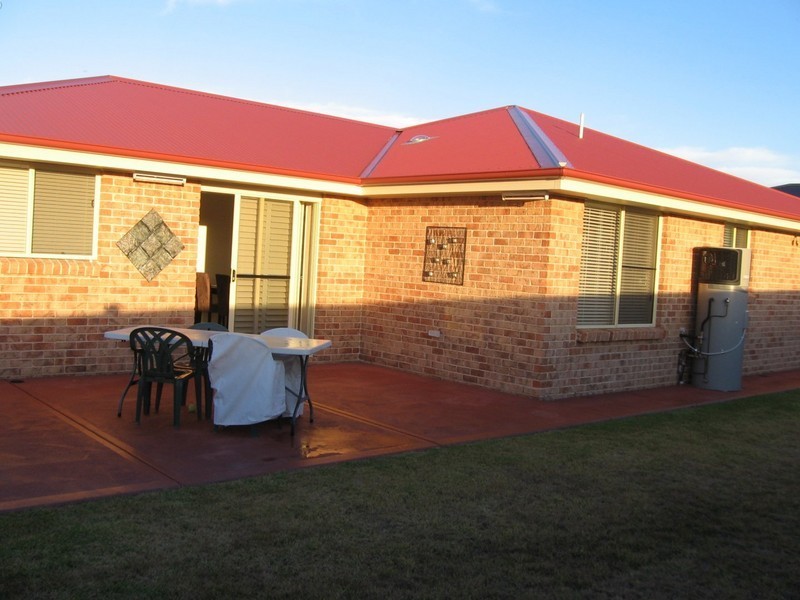 2 / 10 Kellett Drive, Mudgee NSW 2850