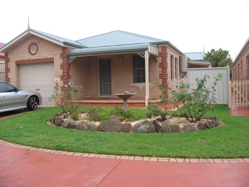 5/ 8E Cedar Avenue, Mudgee NSW 2850