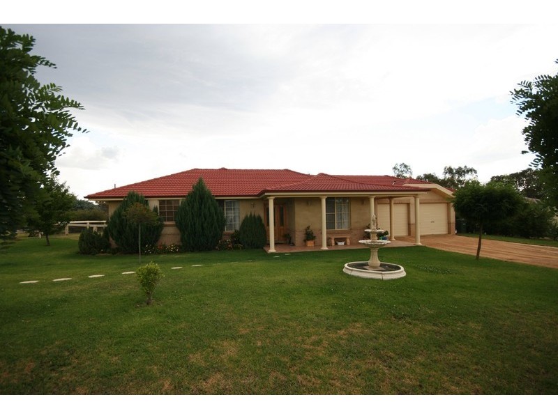 55 Henry Lawson Drive, Mudgee NSW 2850