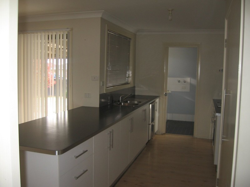 24 White Circle, Mudgee NSW 2850