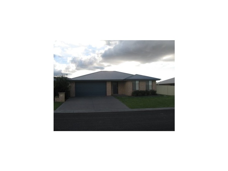 12A KELLETT DRIVE, Mudgee NSW 2850