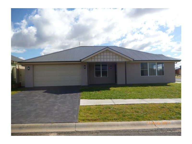 8 Kellett Drive, Mudgee NSW 2850