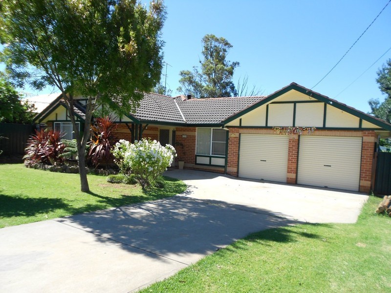 2A Scott Avenue, Gulgong NSW 2852