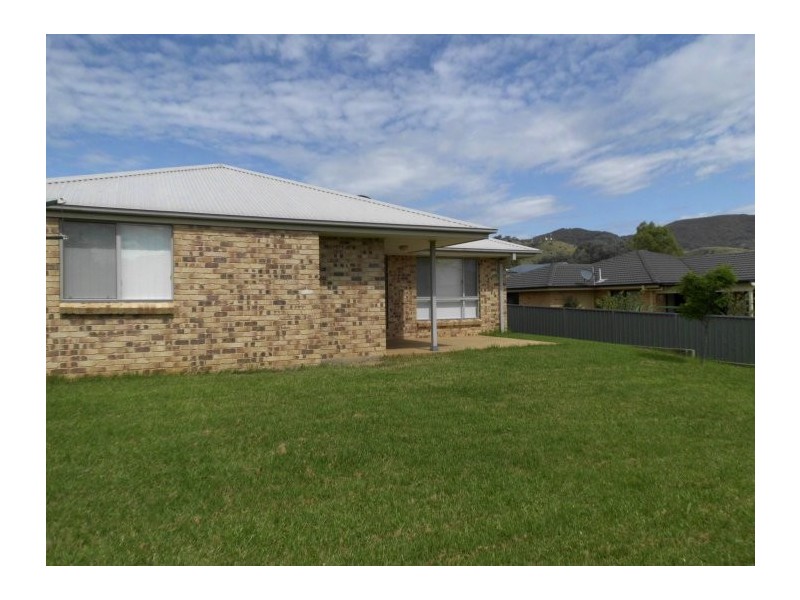13 FLIRTATION AVENUE, Mudgee NSW 2850