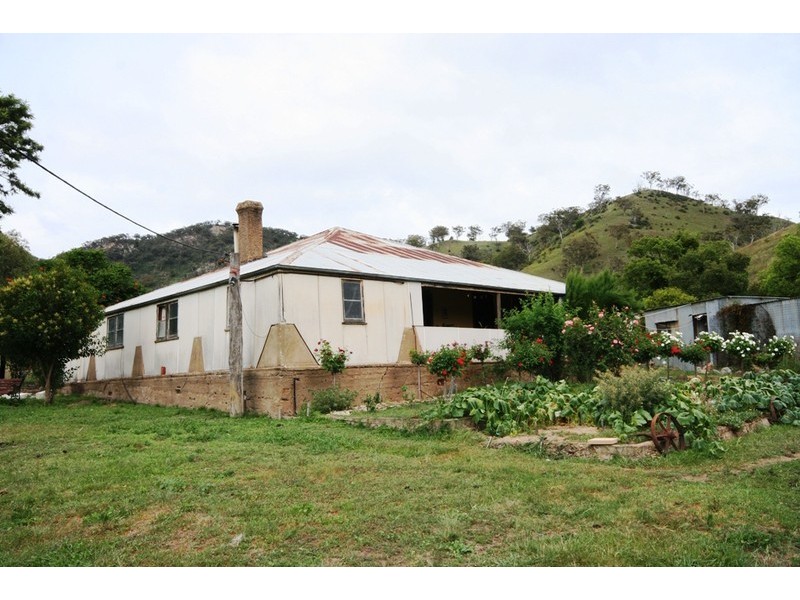 1672 Castlereagh Highway, Apple Tree Flat NSW 2850