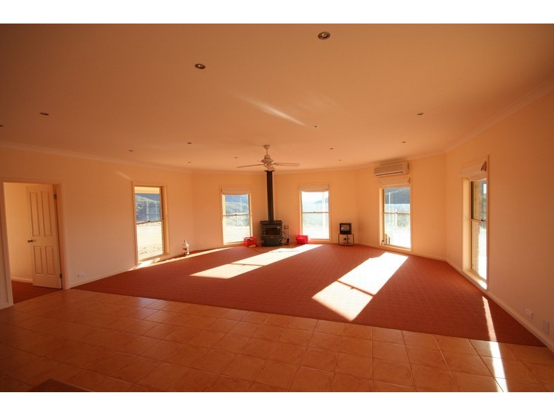 Queens Pinch NSW 2850