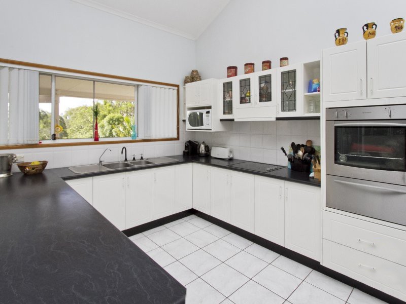 4 Ridgewood Road, Little Mountain QLD 4551