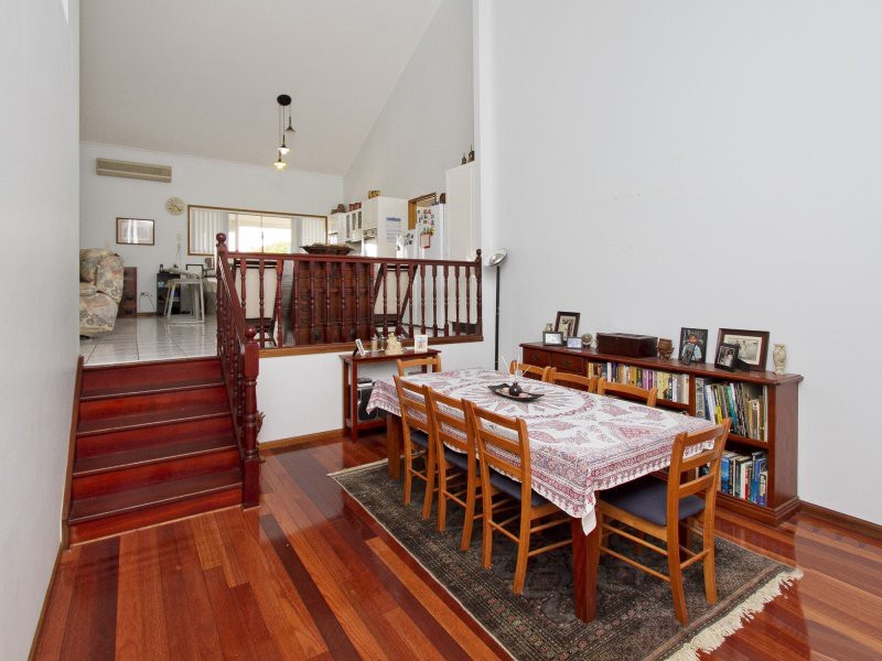 4 Ridgewood Road, Little Mountain QLD 4551
