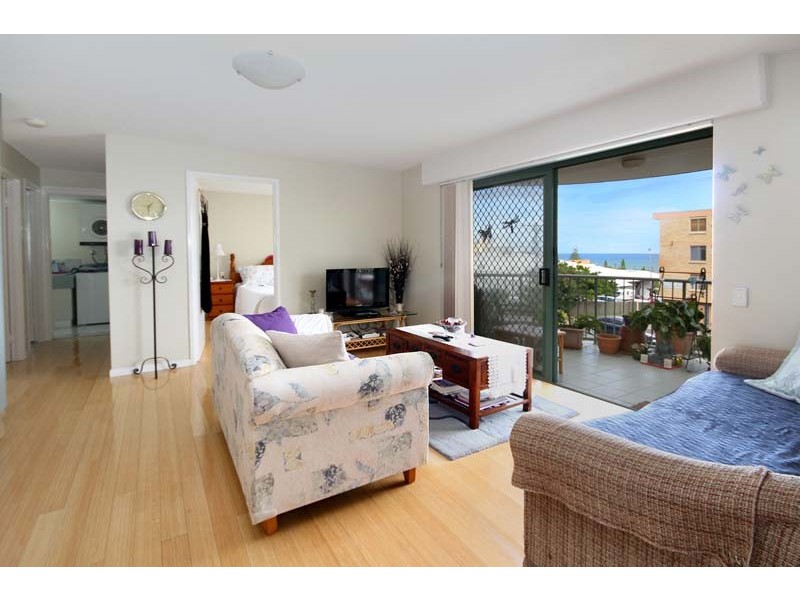 2/7 Sykes Ave – Neptune Seas, Kings Beach QLD 4551