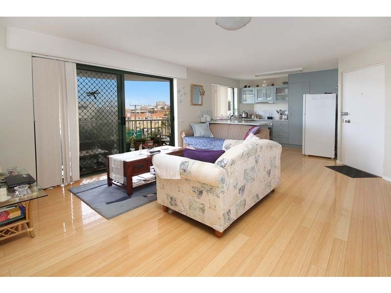 2/7 Sykes Ave – Neptune Seas, Kings Beach QLD 4551