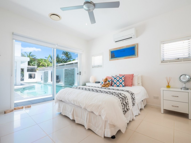 4 Silky Oak Place, Pelican Waters QLD 4551