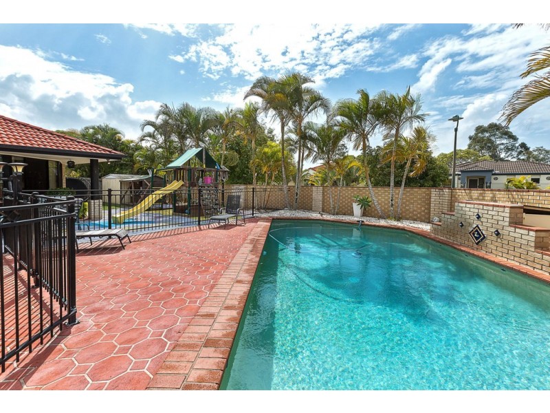 1 Waterhen Ct, Pelican Waters QLD 4551