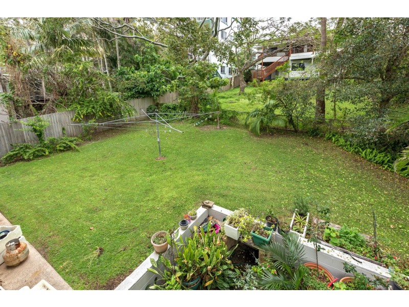 2/17 Arthur St – Excalibur, Kings Beach QLD 4551