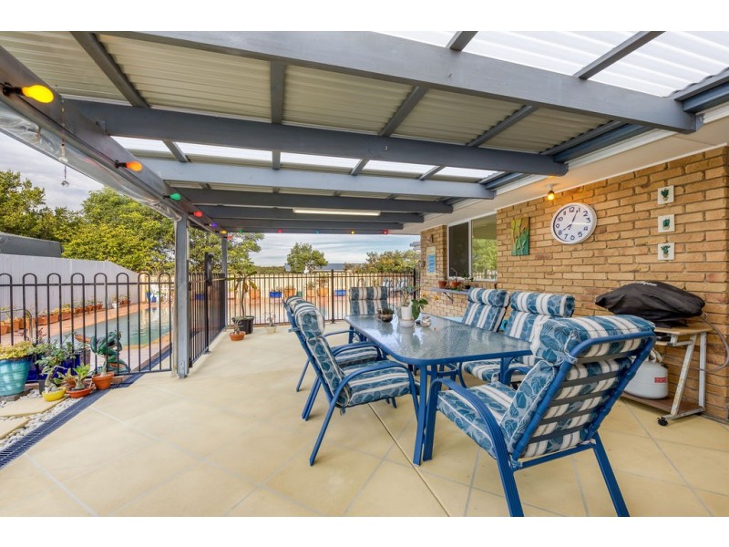 8 Kinross Court, Caloundra West QLD 4551