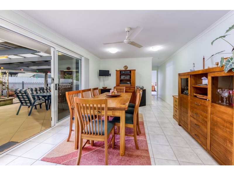 8 Kinross Court, Caloundra West QLD 4551