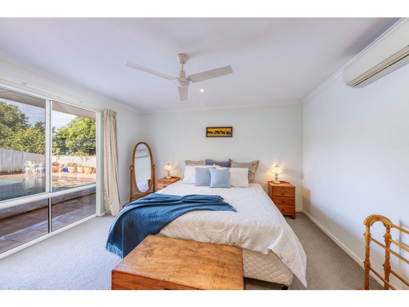 8 Kinross Court, Caloundra West QLD 4551