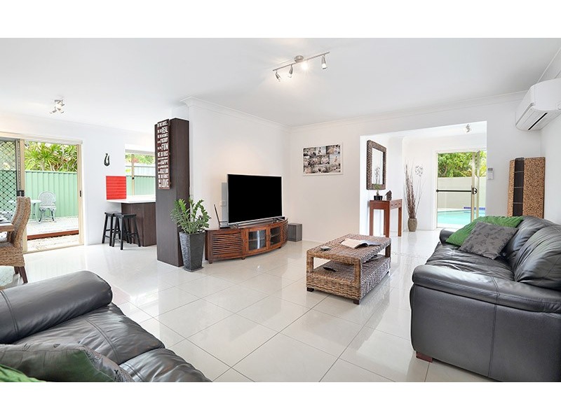 33 Coora Crescent, Currimundi QLD 4551