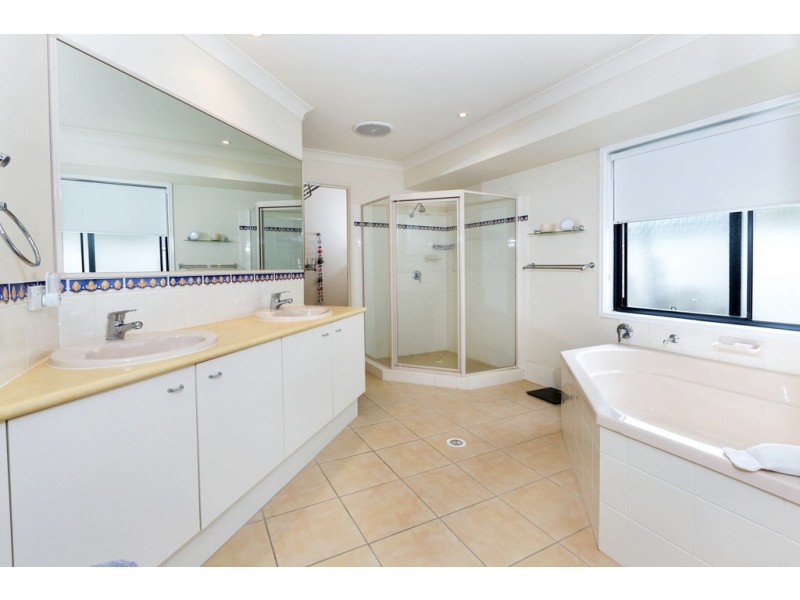 36 Millennium Circuit, Pelican Waters QLD 4551